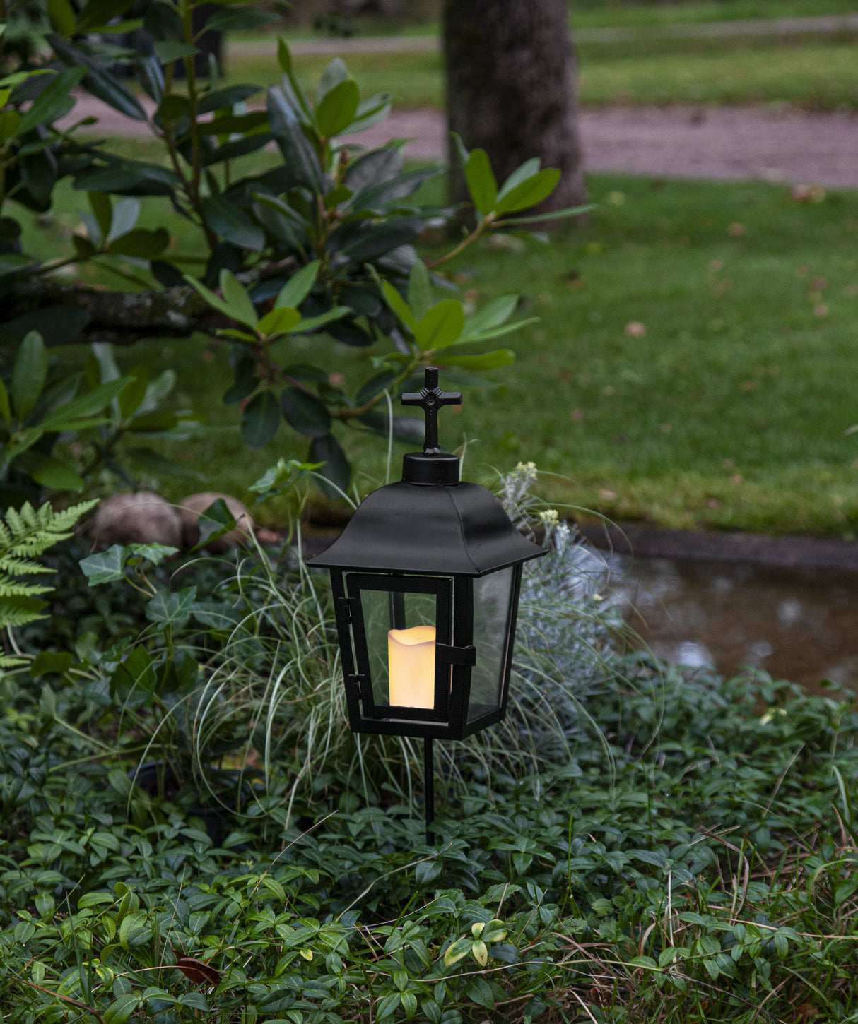 Gravlykta LED Serene Svart med utbytbar topp
