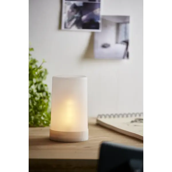 LED Blockljus Flame Candle Vit 9x14,5 cm