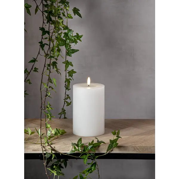 LED Blockljus Flamme Flow Big Vit 10x17,5 cm