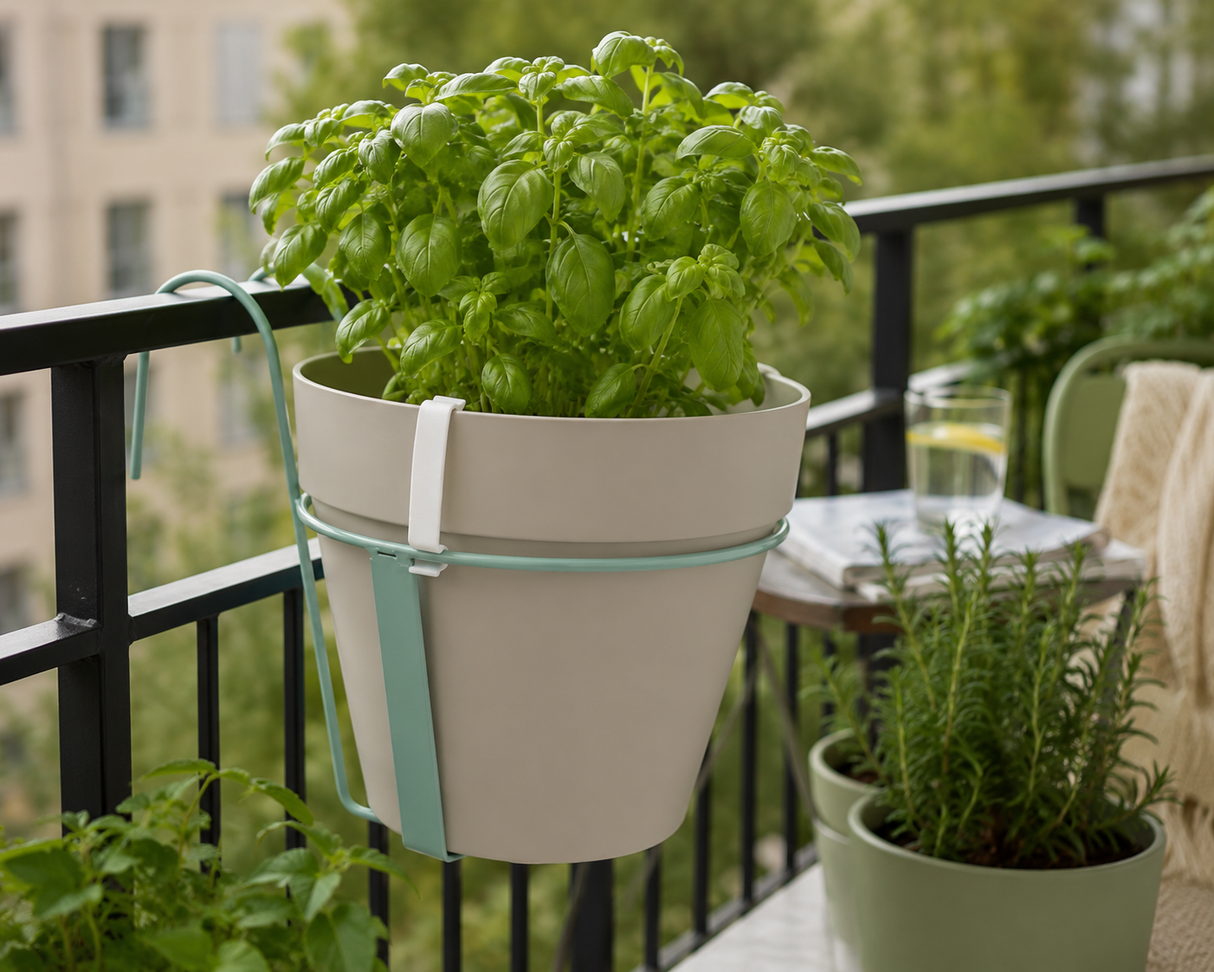 Loft Urban Balcony Potholder - Warm Grey