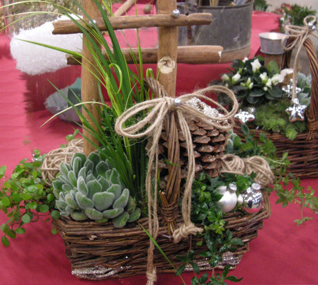 Fars dag i Sverige: frukost på sängen, presenter som trädgårdsredskap, fågelmatare och ljusslinga, samt gemensam utflykt andra söndagen i november.