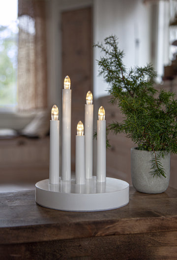 Ljusstake Doris Vit B/O 5L