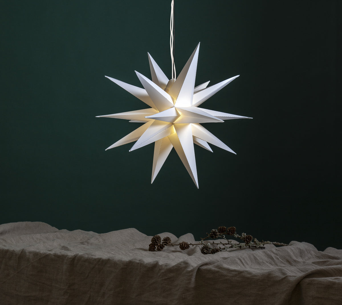 Stjärna Alice Vit moravian 60cm