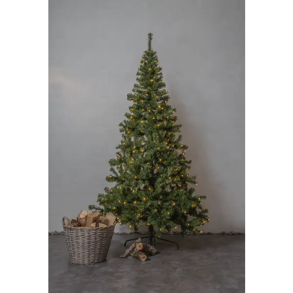 Ottawa Julgran 260 LED 210 cm