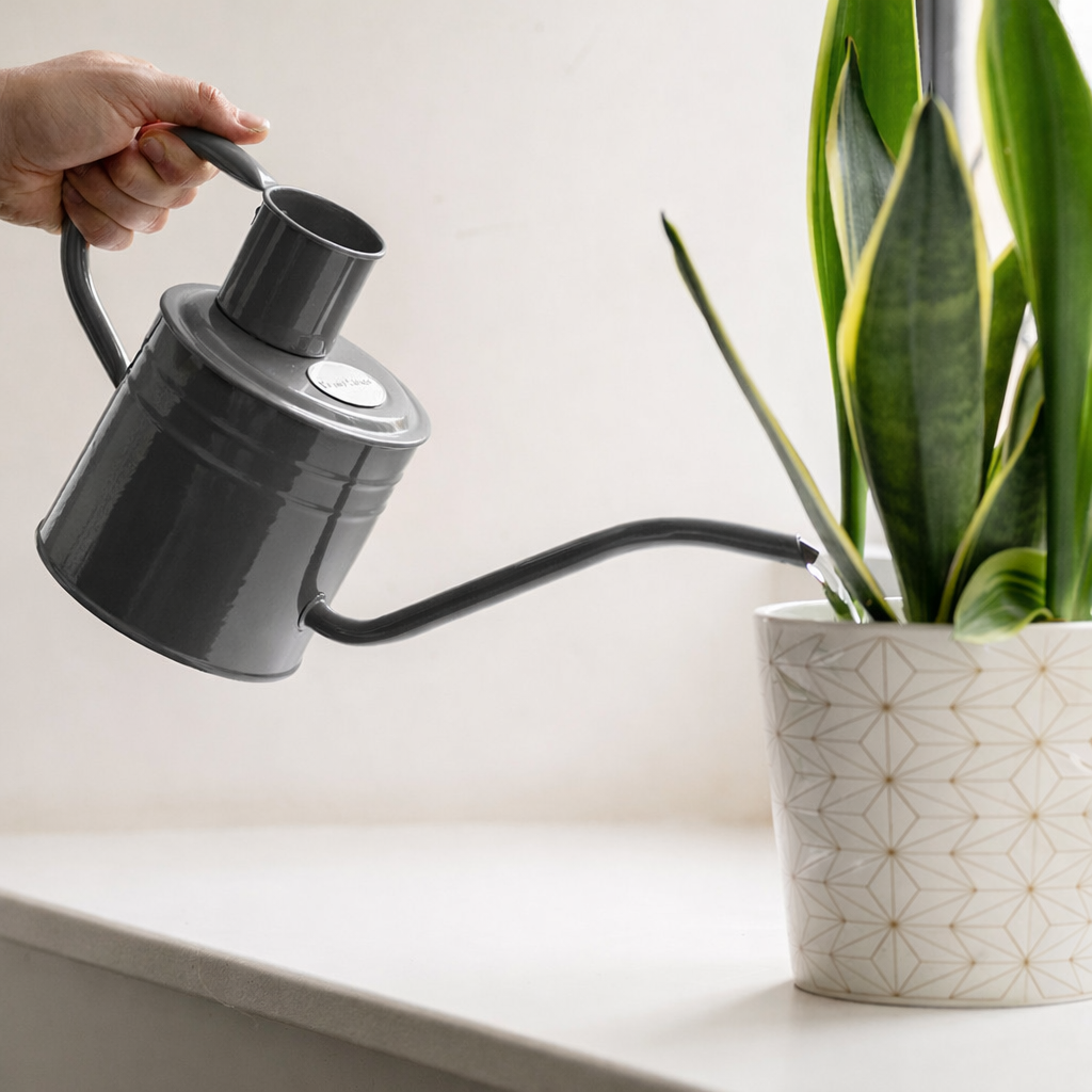 Vattenkanna Inomhus 'Warm Grey' 1l