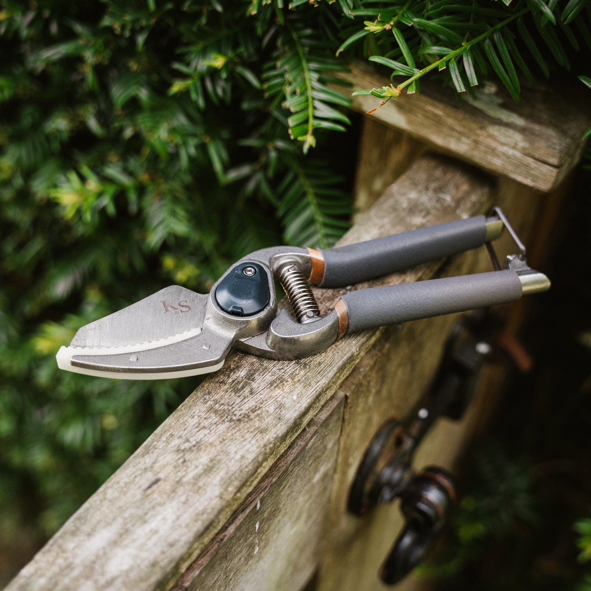 Kent & Stowe Sekatör 'Traditional Anvil'