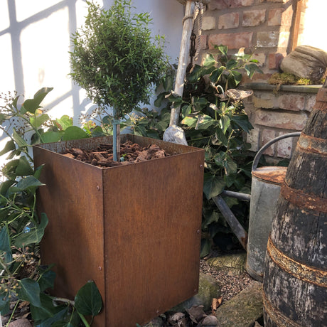 Cortenkruka med botten 30x30x40cm