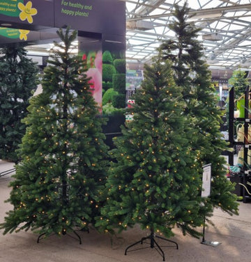 Konstgran 'Ontario' Inkl Belysning 240 cm