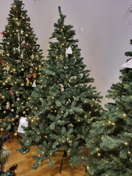 Konstgran 'Dakota' 240cm