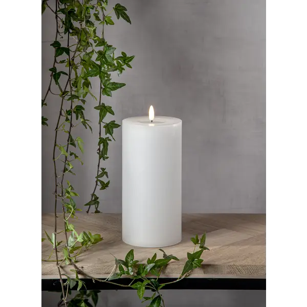 LED Blockljus Flamme Flow Big Vit 10x22,5 cm