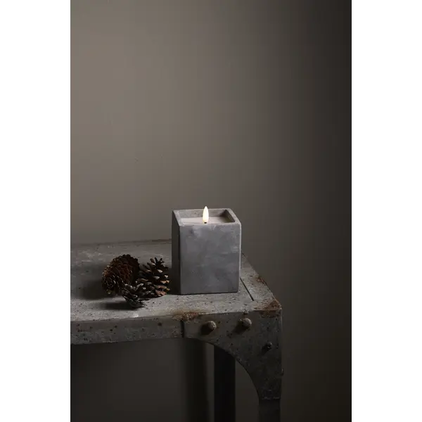 LED Blockljus Flamme Cem Grå 9x11,5 cm