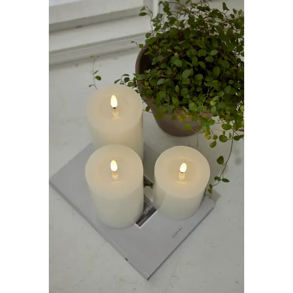 LED Blockljus Flamme Flow Vit 7,5x12,5 cm